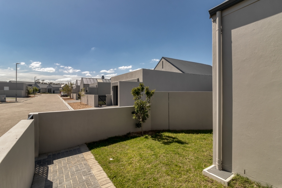 3 Bedroom Property for Sale in Aan de Wijnlanden Western Cape